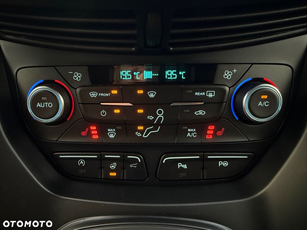Ford Kuga 2.0 TDCi 4x4 ST-Line - 25