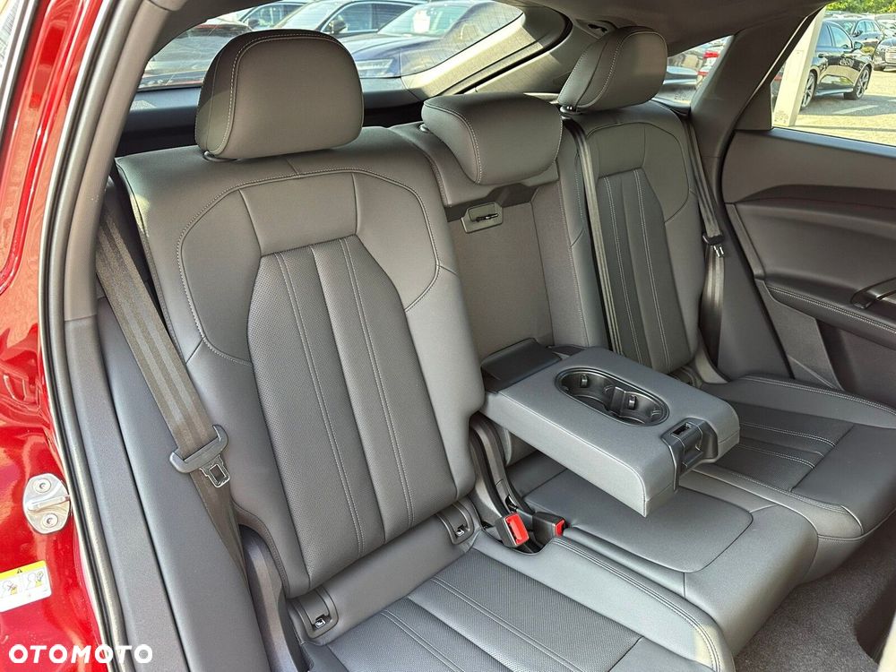 Audi Q5 Sportback - 24
