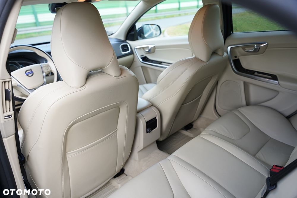Volvo S60 T5 Drive-E Summum - 12