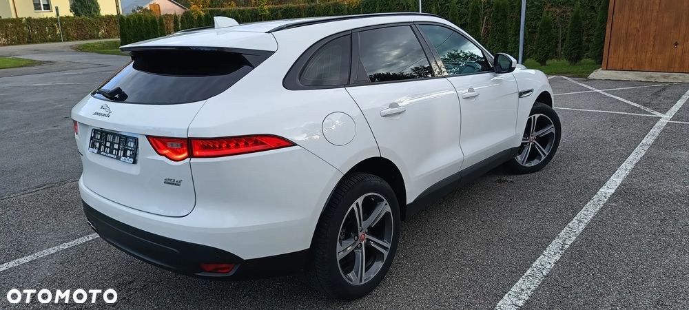 Jaguar F-Pace 20d Portfolio - 13