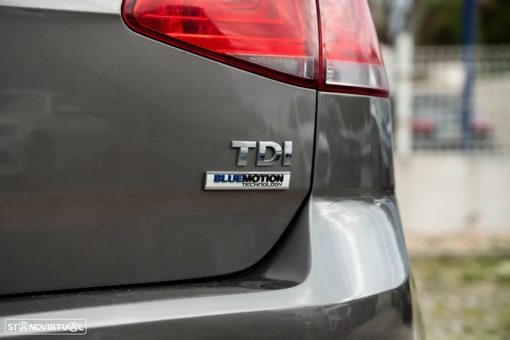 VW Golf 1.6 TDI Confortline - 14