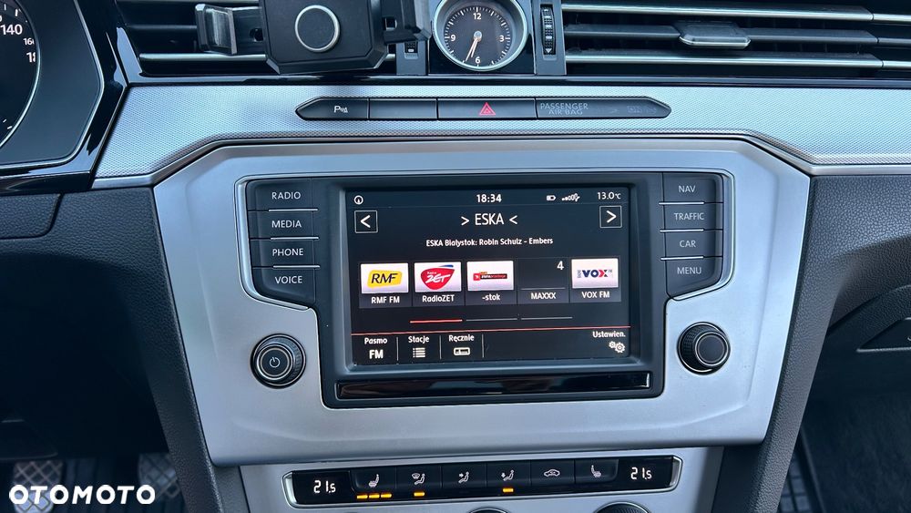 Volkswagen Passat 2.0 TDI (BlueMotion Technology) Highline - 15