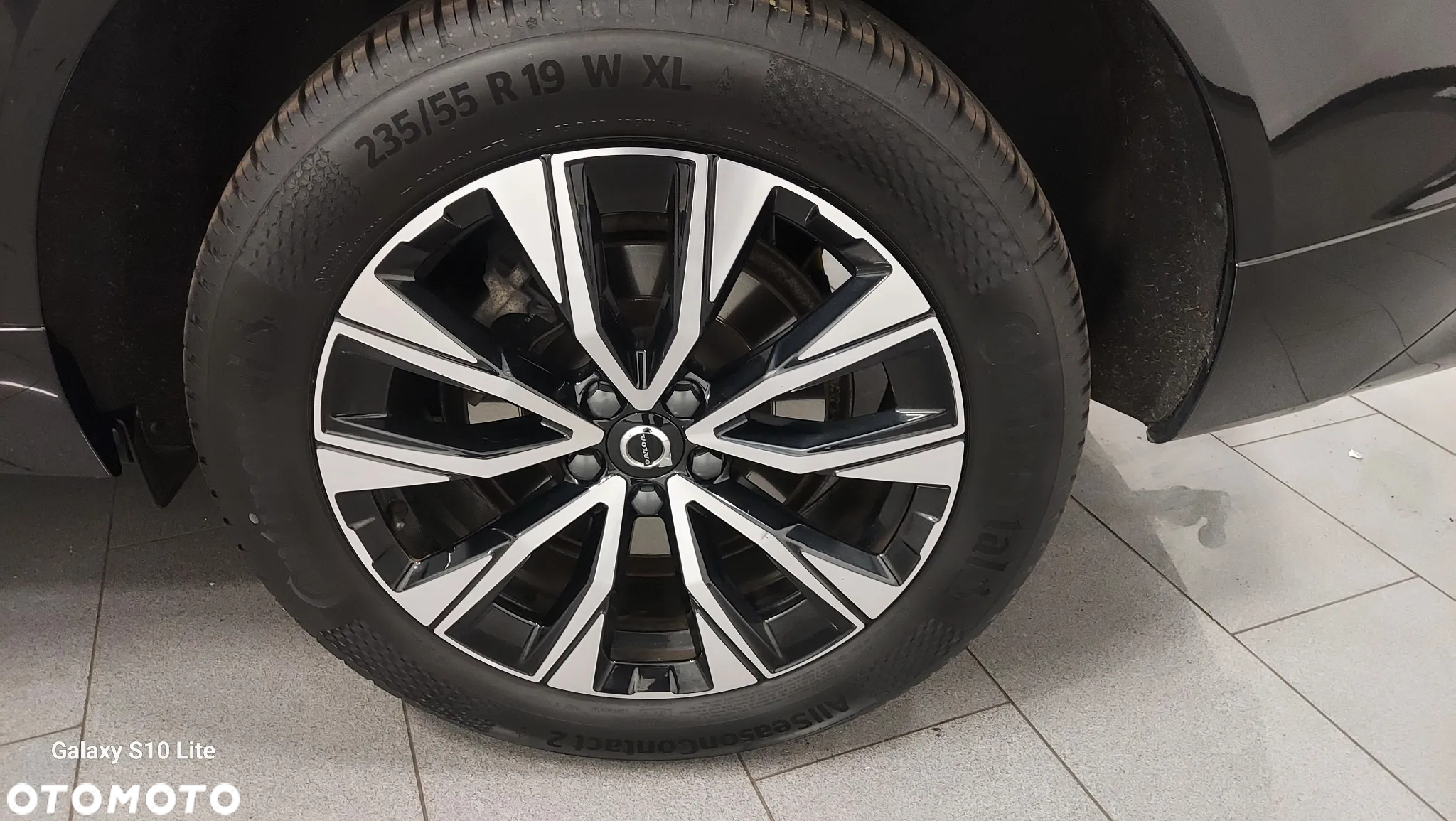 Volvo XC 60 B4 D AWD Plus Dark - 13