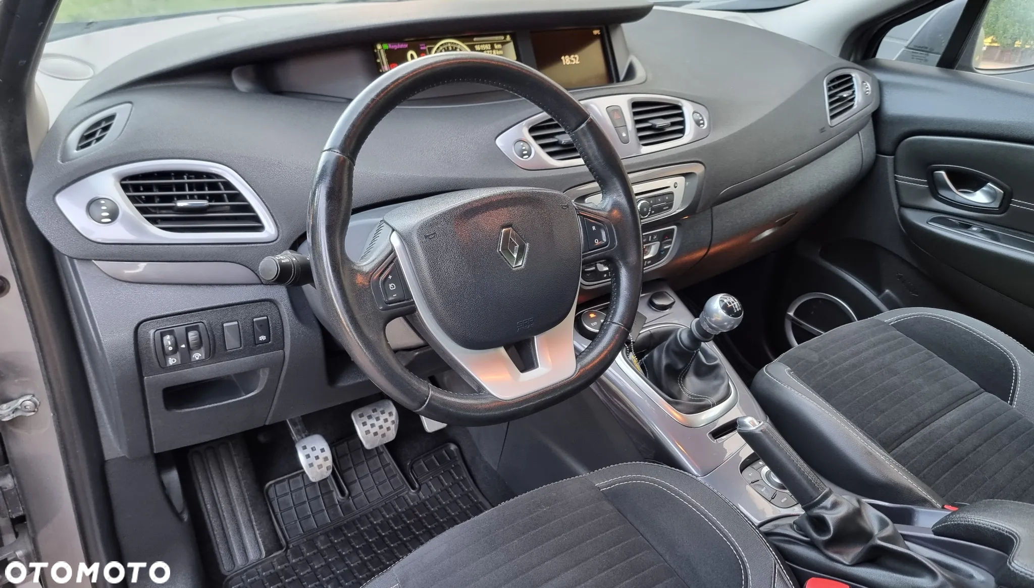 Renault Scenic Xmod 1.5 dCi Bose EDition - 33