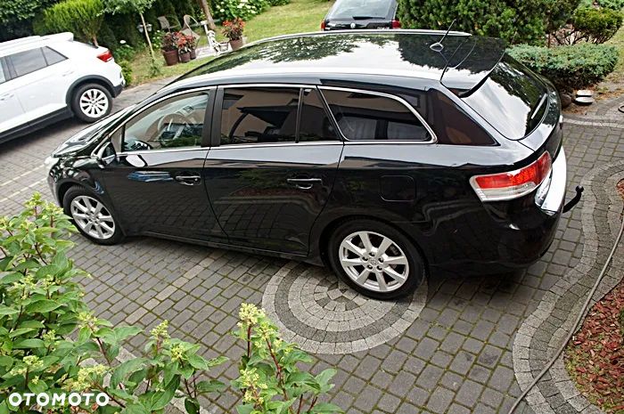 Toyota Avensis 2.0 Premium MS - 24