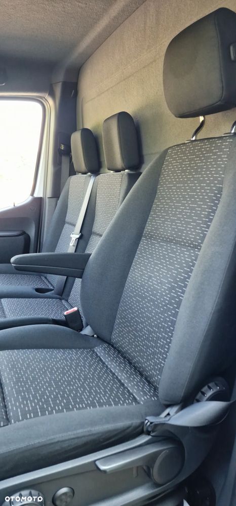 Mercedes-Benz Sprinter - 27