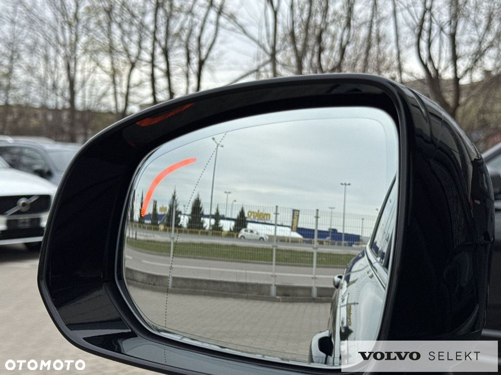 Volvo XC 90 B5 B AWD Ultra Dark 7os - 33