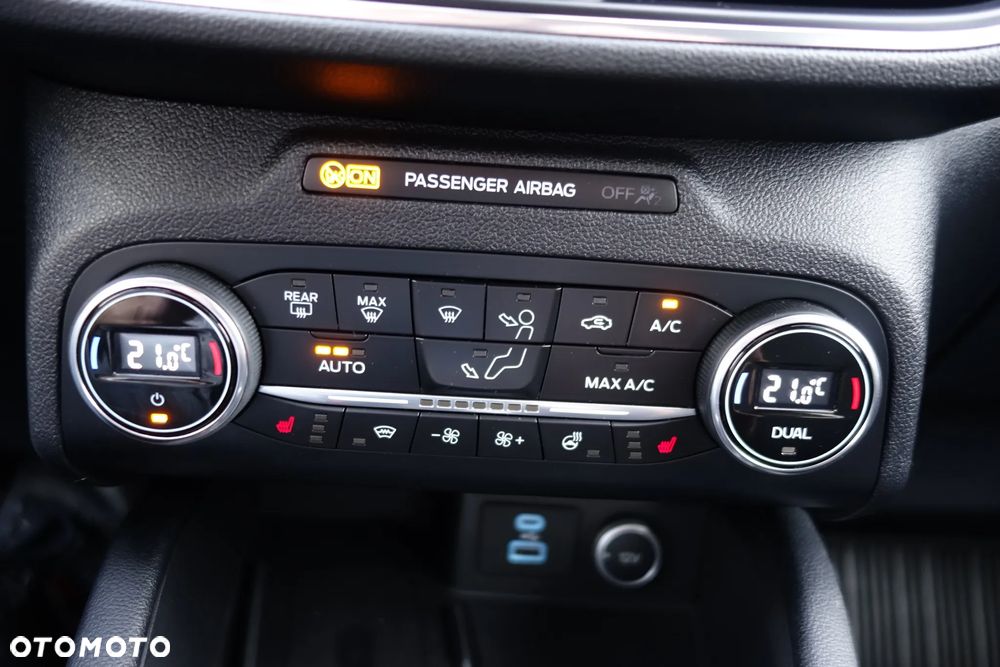 Ford Kuga 2.0 TDCi FWD Titanium - 20