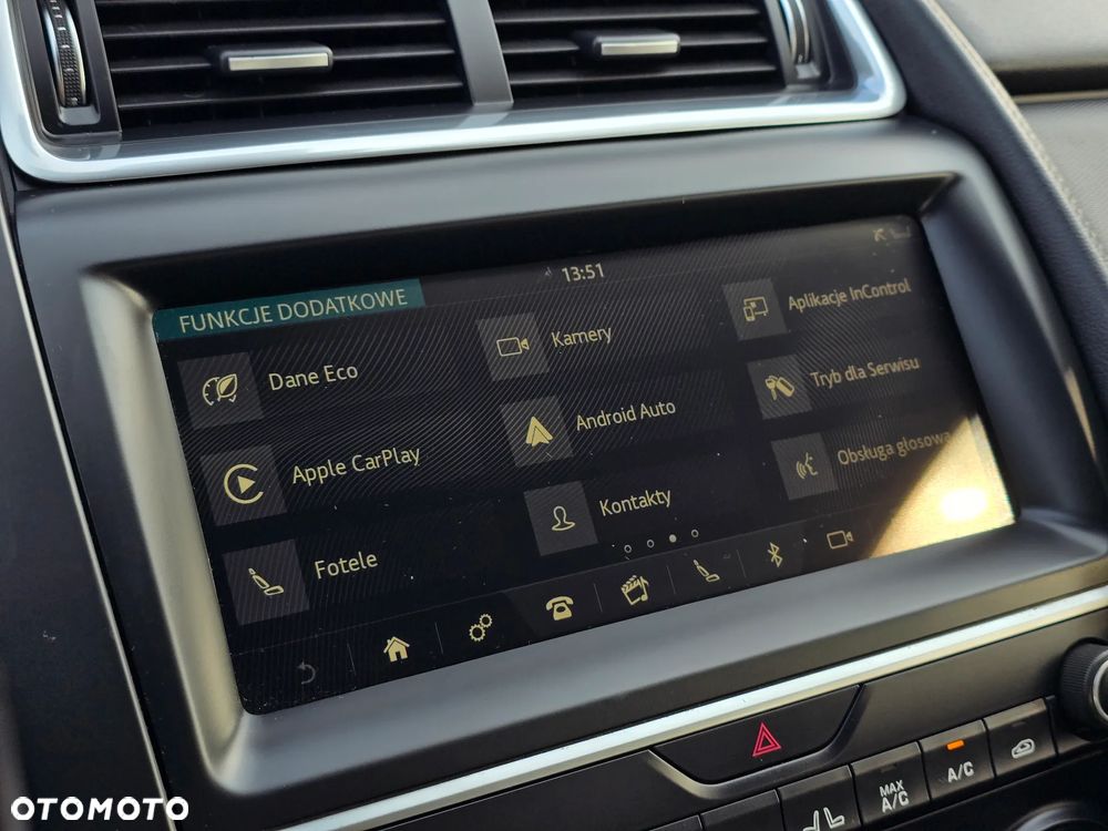 Jaguar E-Pace P200 AWD R-Dynamic - 9