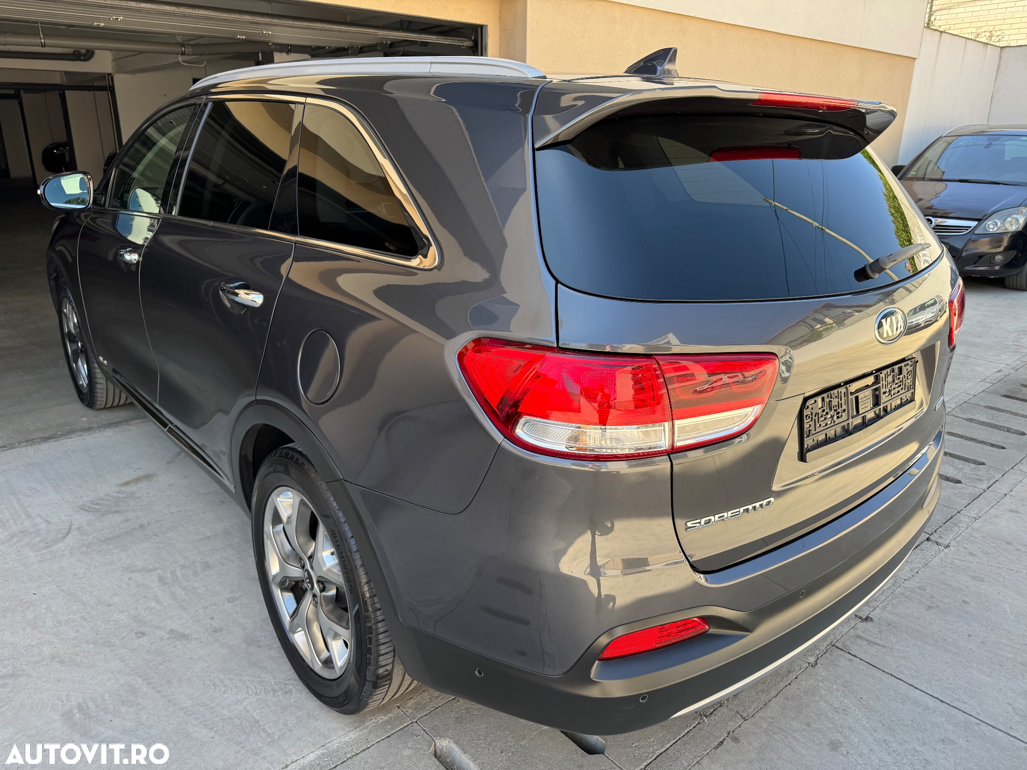 Kia Sorento 2.2 CRDi AWD Aut. Platinum Edition - 5