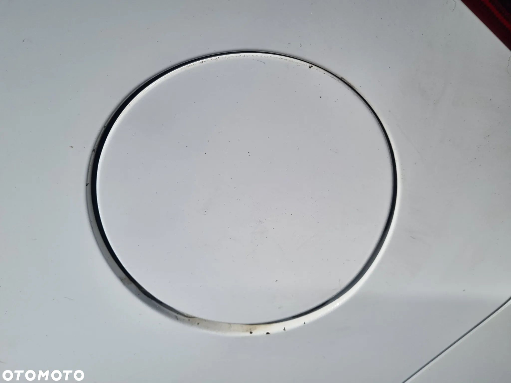 TOYOTA YARIS III 14-17 LIFT 2016 r. 040 3D klapka wlewu paliwa * - 1