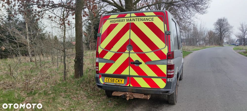 Mercedes-Benz SPRINTER - 32