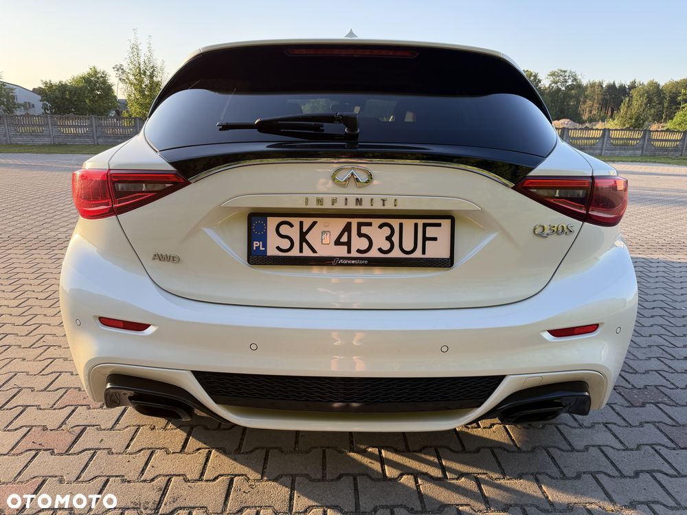 Infiniti Q30 2.2d Sport AWD 7DCT - 4