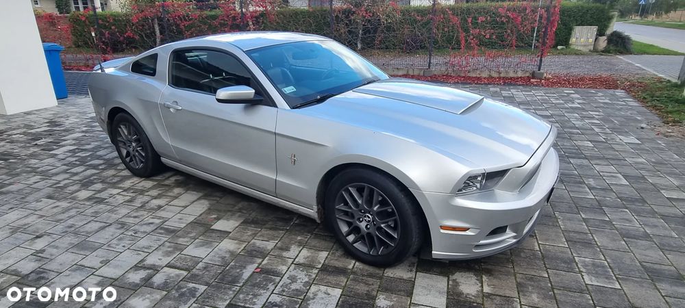 Ford Mustang 3.7 V6 - 1