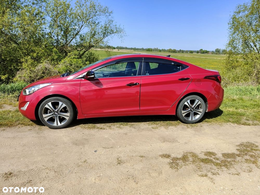 Hyundai Elantra 1.8 GLS - 11