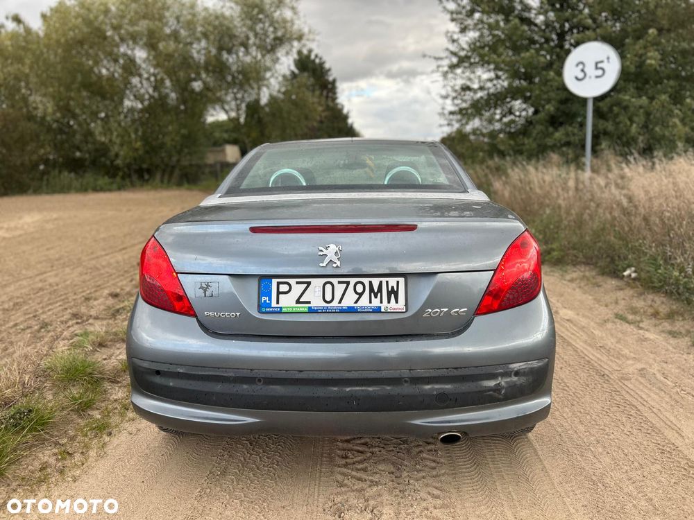 Peugeot 207 CC - 8