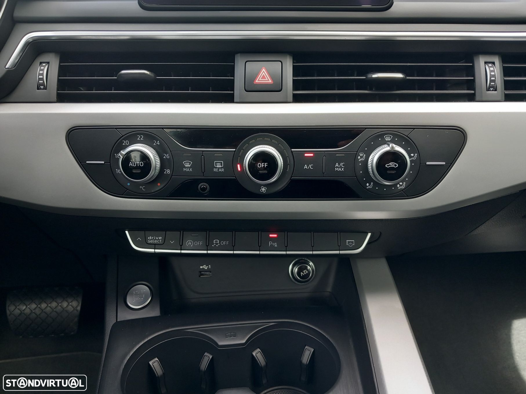Audi A4 Avant 35 TDI Design S tronic - 29