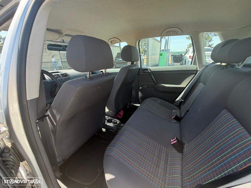 VW Polo 1.4 TDi Trendline AC - 9