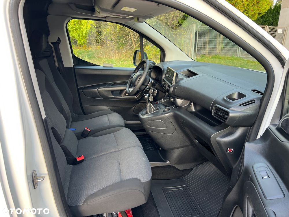 Toyota Proace City - 22