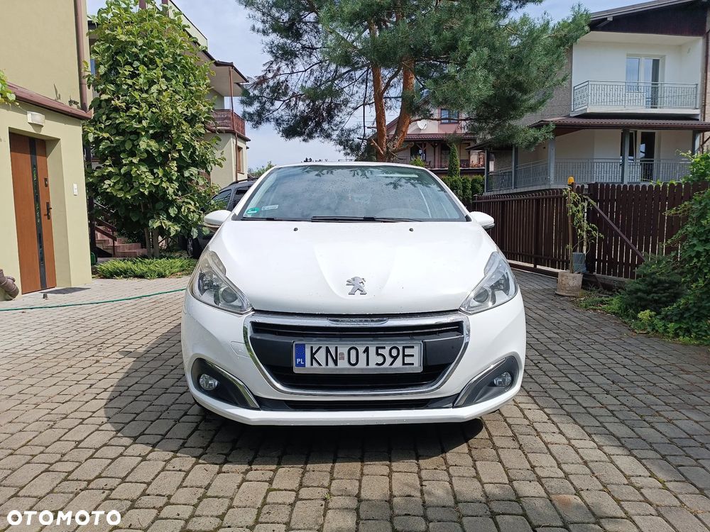 Peugeot 208 - 3
