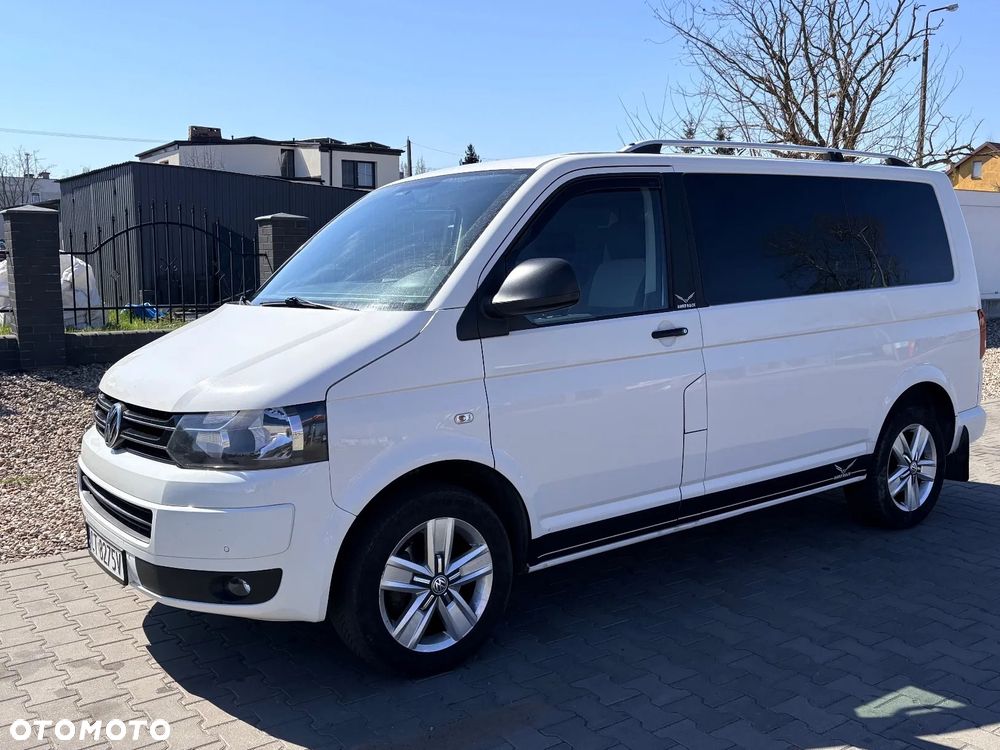 Volkswagen Multivan - 1