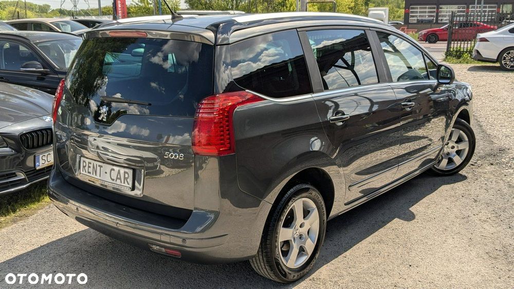 Peugeot 5008 - 12