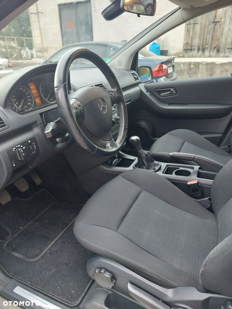 Mercedes-Benz Klasa A 160 BlueEfficiency - 9