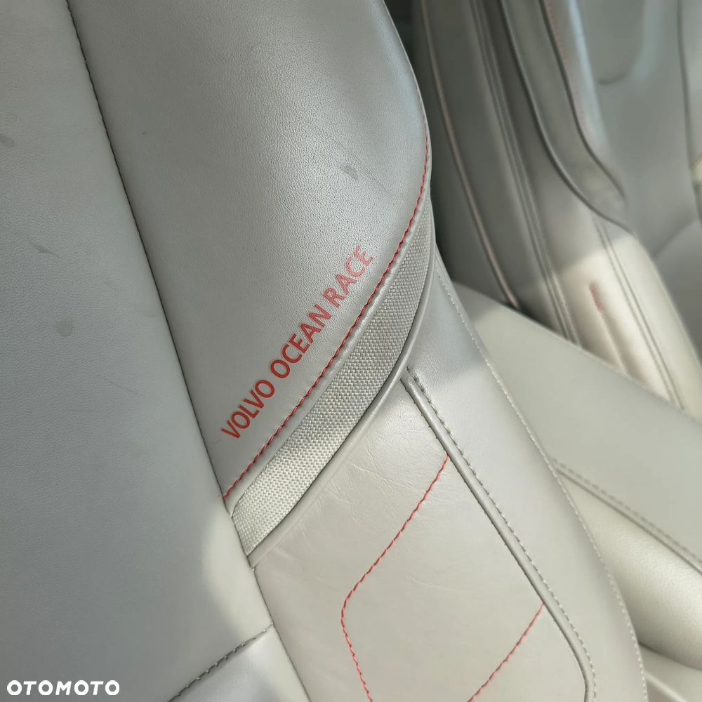 Volvo V40 D2 Drive-E Ocean Race - 12