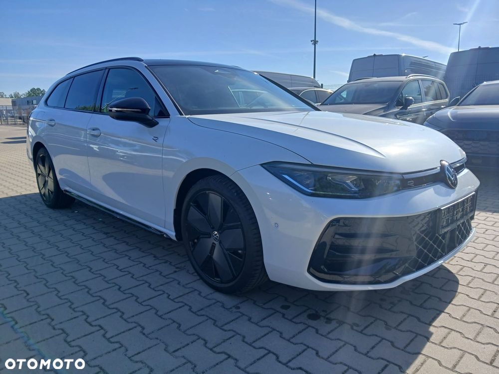 Volkswagen Passat Variant - 4