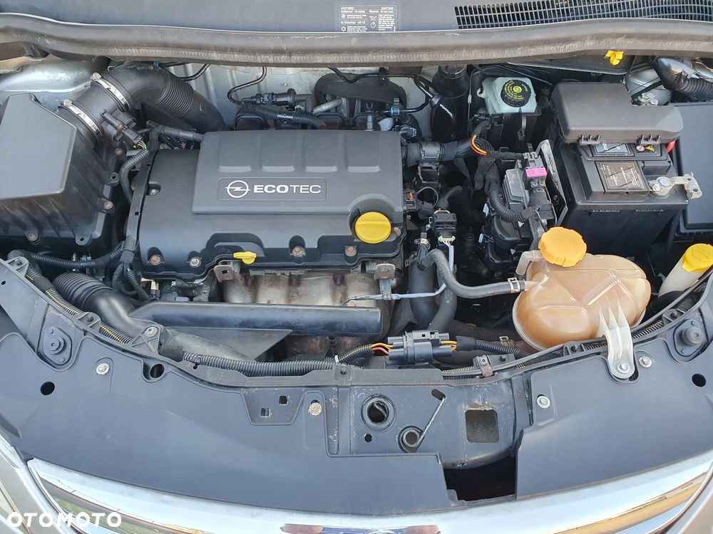 Opel Corsa 1.2 16V Enjoy - 18