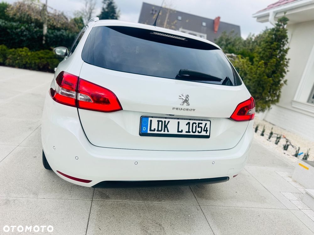 Peugeot 308 BlueHDi 120 EAT6 Stop & Start Allure - 28