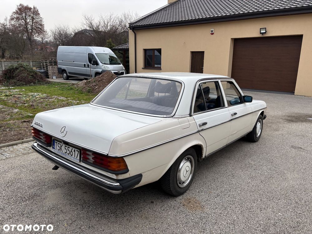 Mercedes-Benz W123 - 5