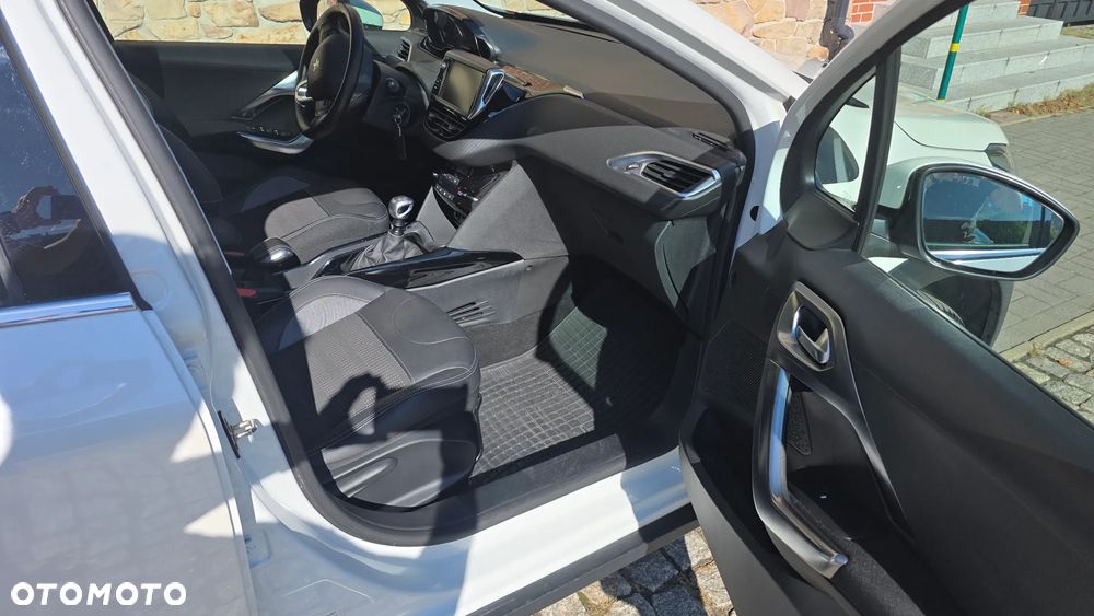 Peugeot 2008 - 15