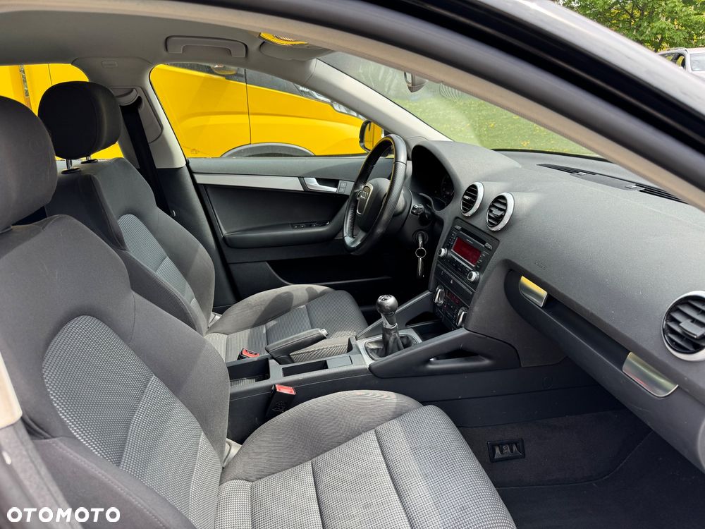 Audi A3 Sportback 1.8 TFSI Attraction - 7