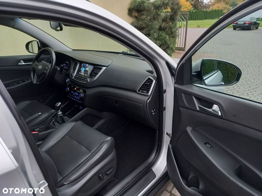 Hyundai Tucson 2.0 CRDI 2WD Style - 23