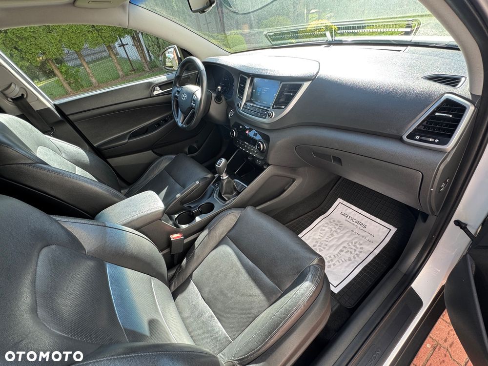 Hyundai Tucson blue 1.7 CRDi 2WD Style - 30