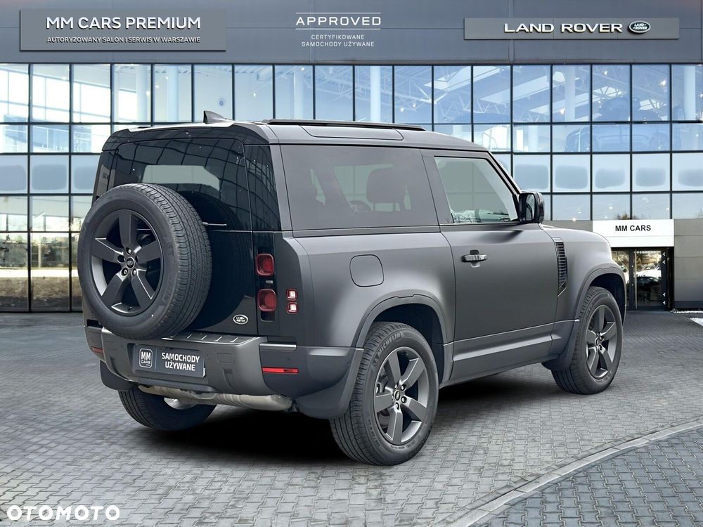 Land Rover Defender - 7