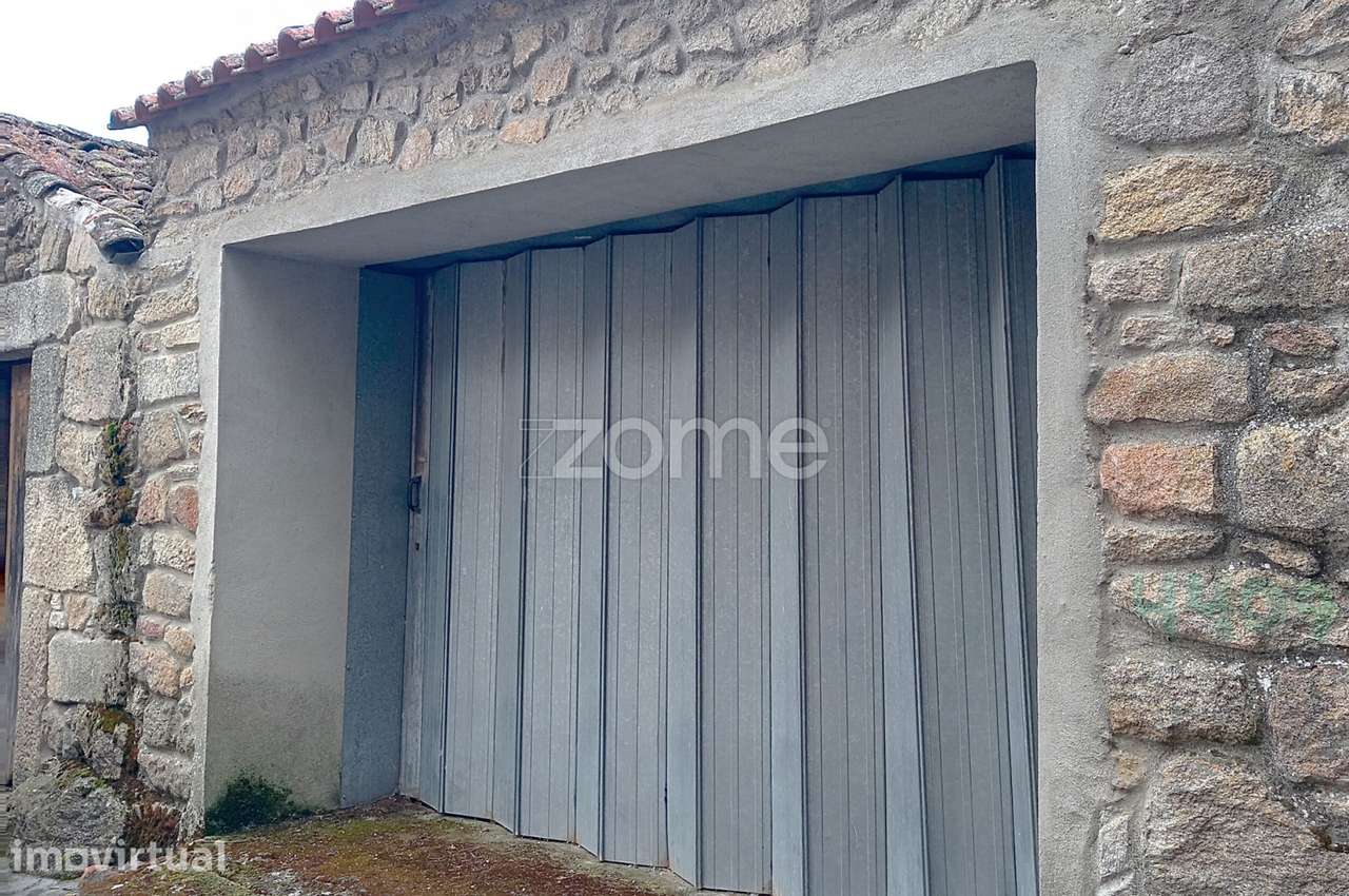 Moradia, 94 m², Paredes da Beira