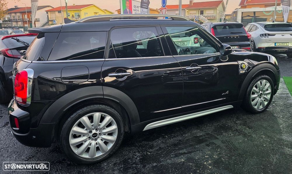 MINI Countryman Cooper SE ALL4 Auto - 4