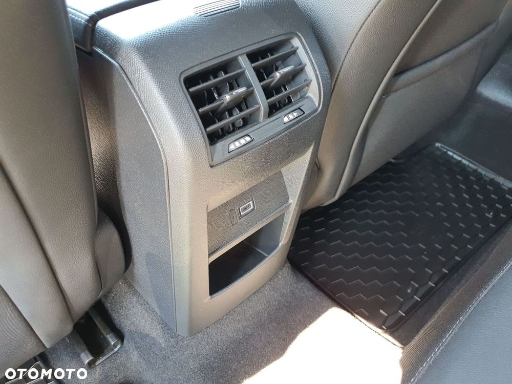 Opel Astra 1.2 T GS S&S - 26