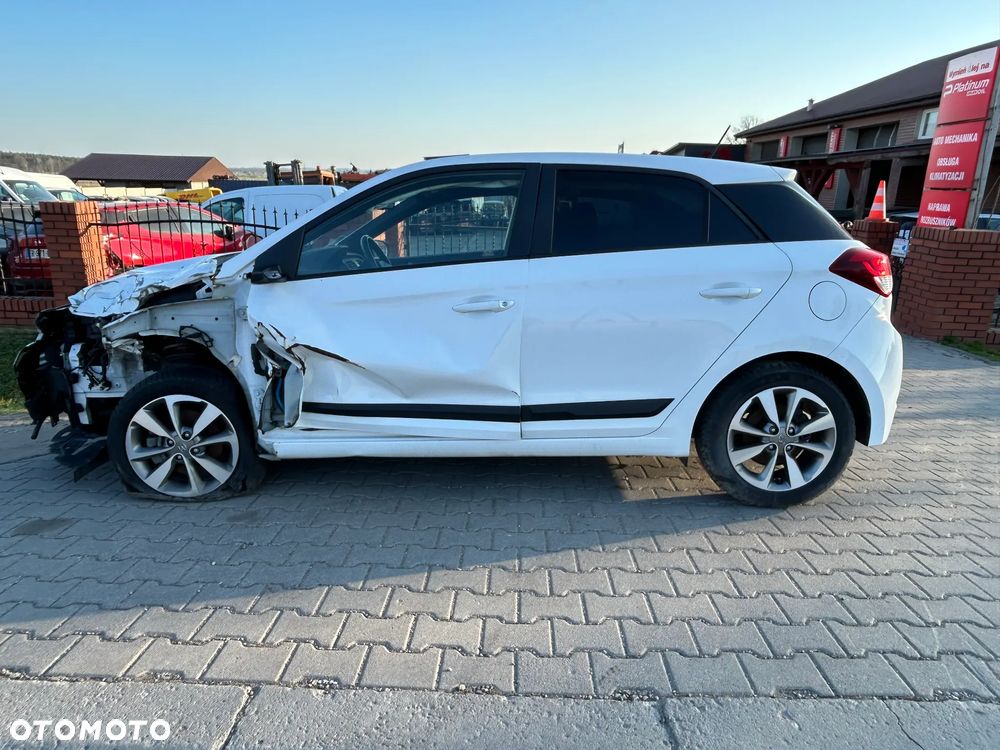 Hyundai i20 - 8