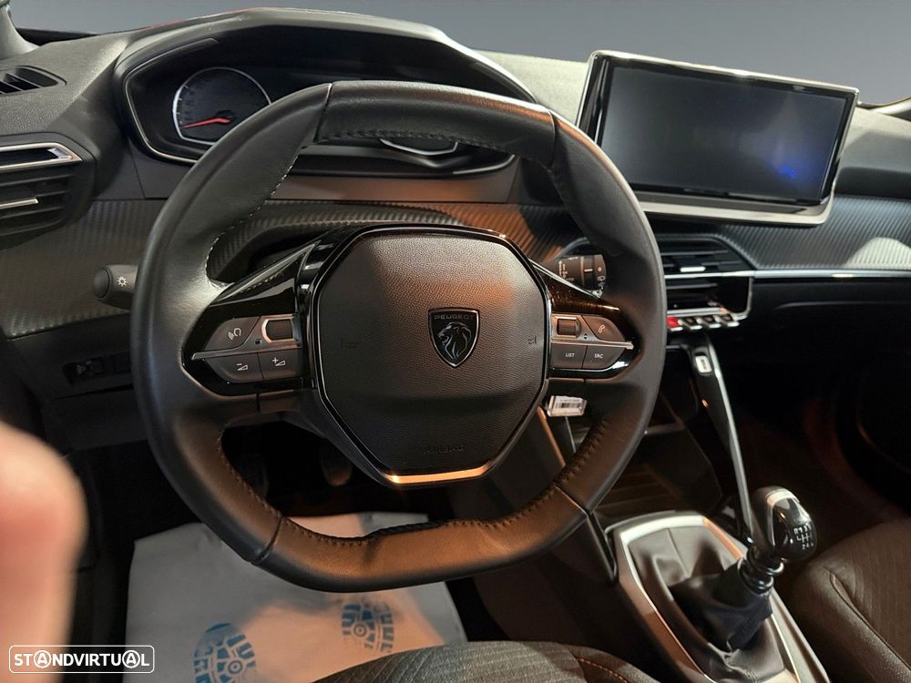 Peugeot 2008 1.2 PureTech Style - 11