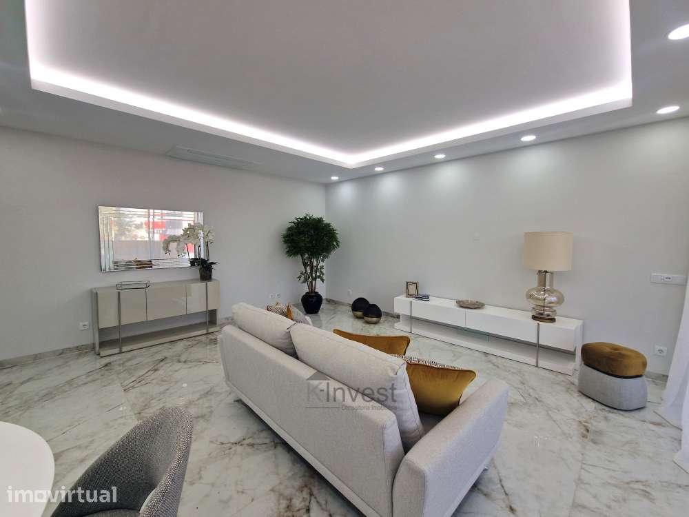 Apartamento T2 Novo com Garagem e Piscina - Lagos - Grande imagem: 5/36
