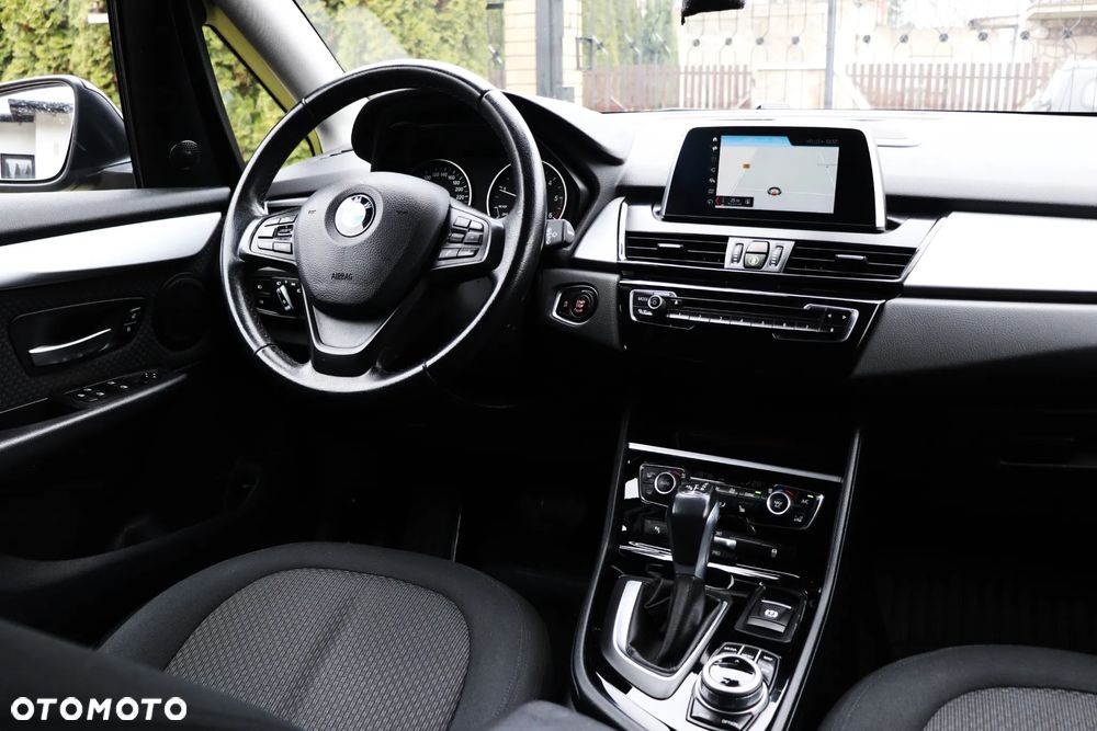 BMW Seria 2 218d Sport-Aut - 22