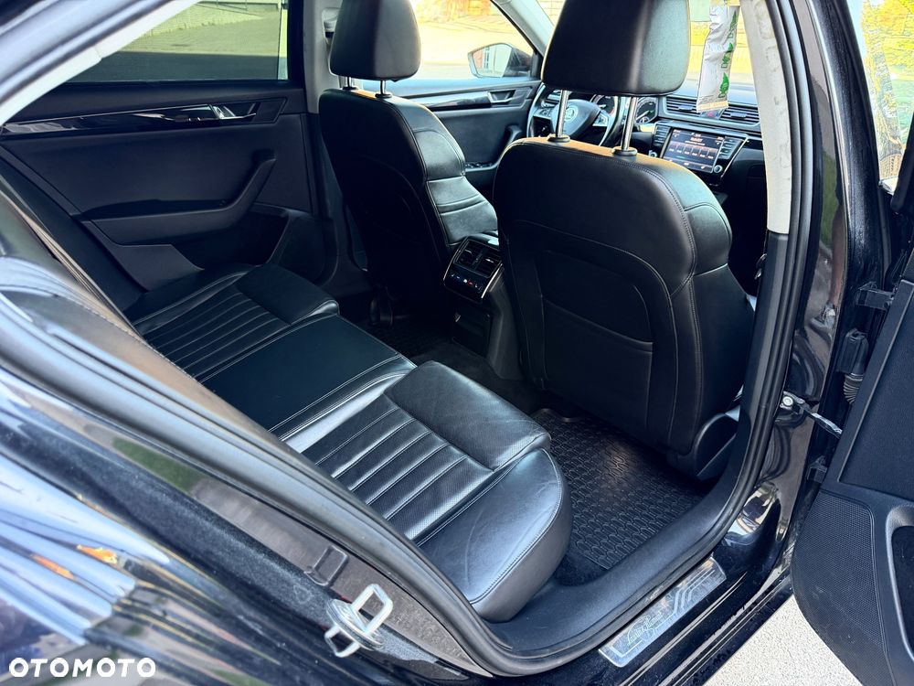 Skoda Superb 2.0 TDI L&K DSG - 11