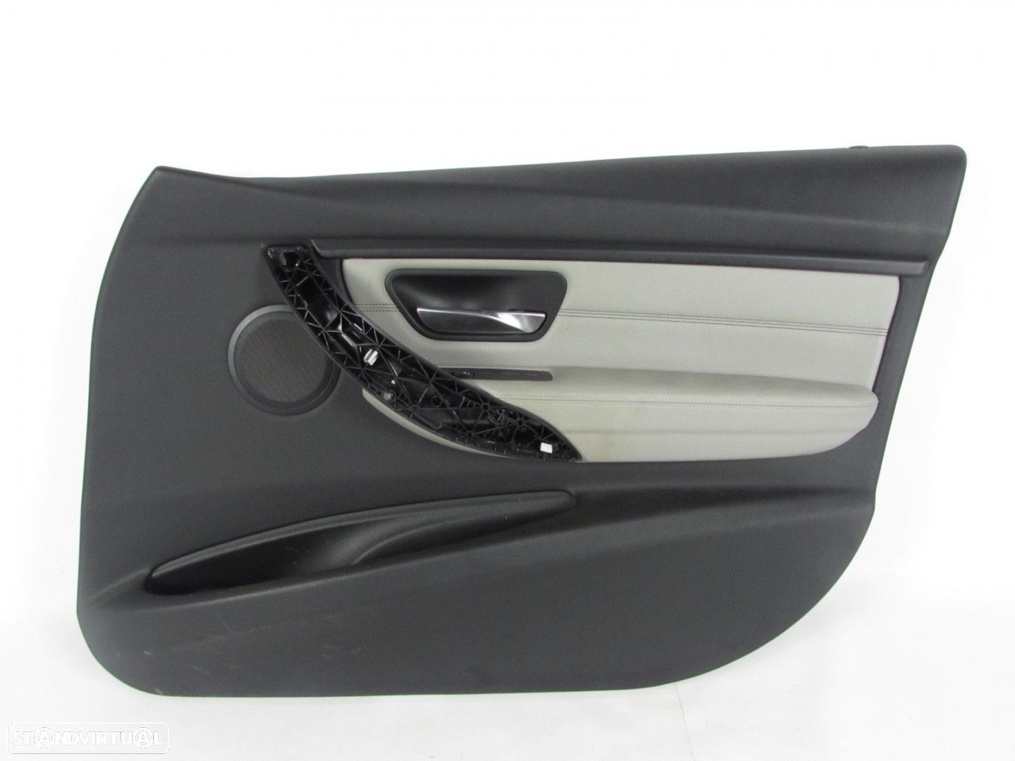 Forra da porta EM PELE CINZA Direito/Frente Seminovo/ Original BMW 3 (F30, F80)/... - 1