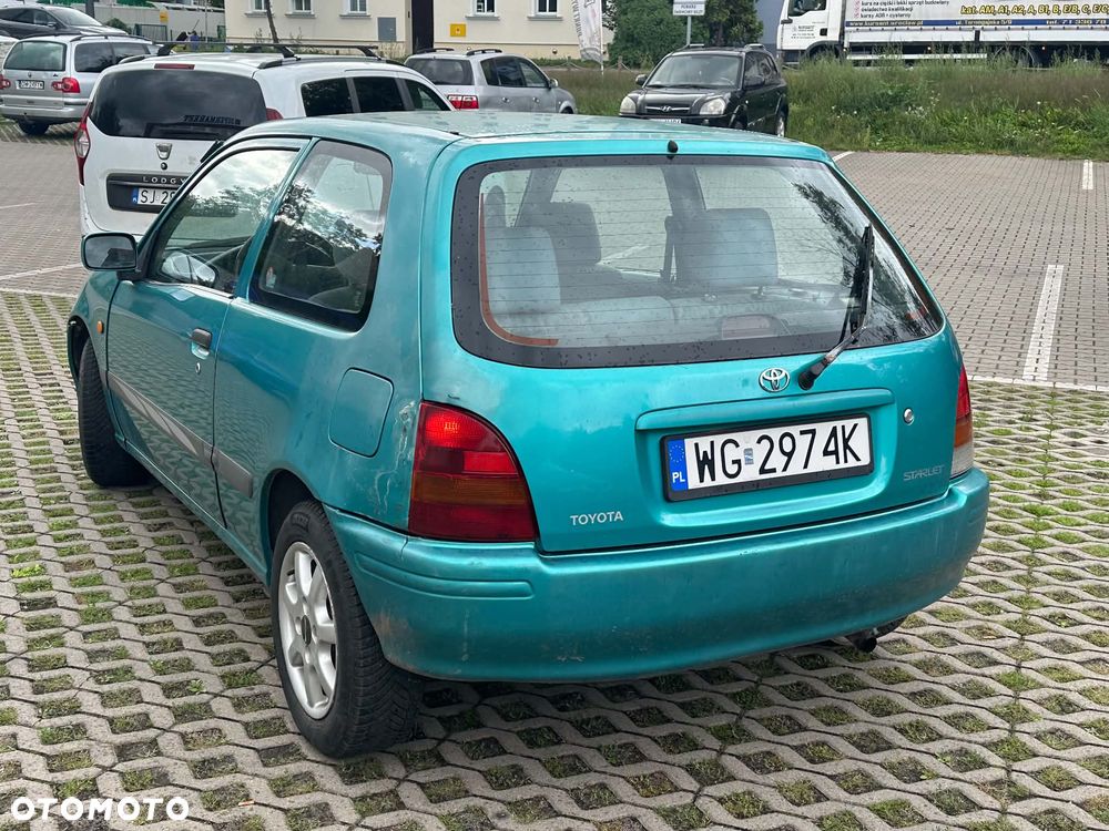 Toyota Starlet - 6