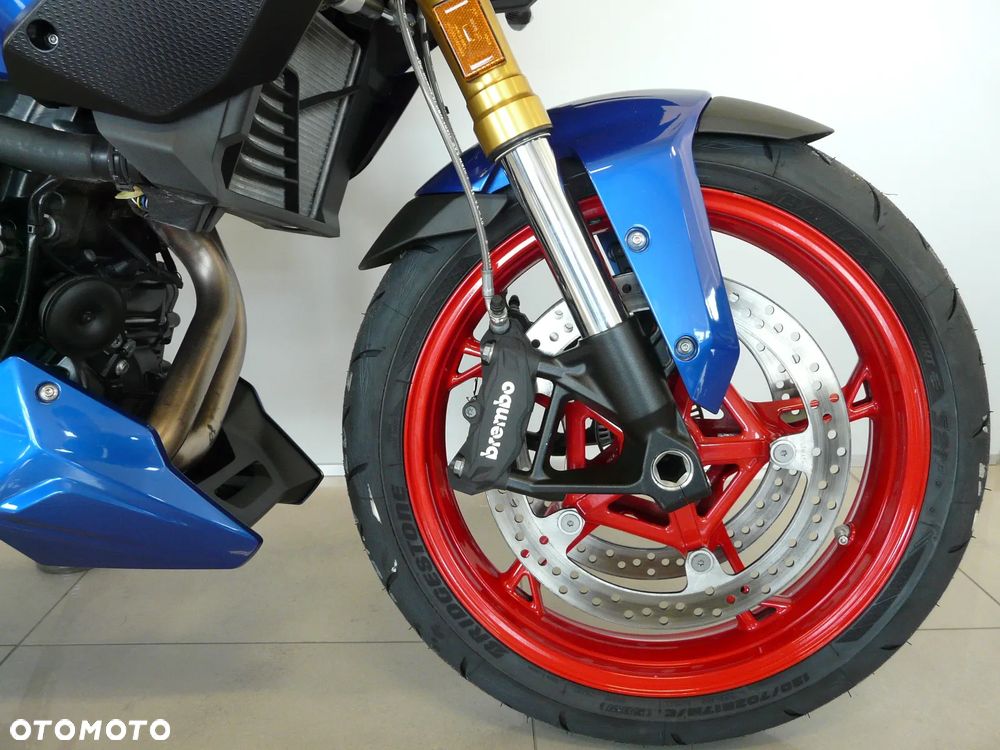 BMW XR - 22