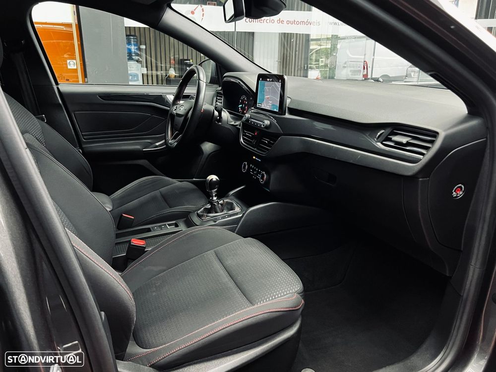Ford Focus 1.0 EcoBoost ST-Line - 13