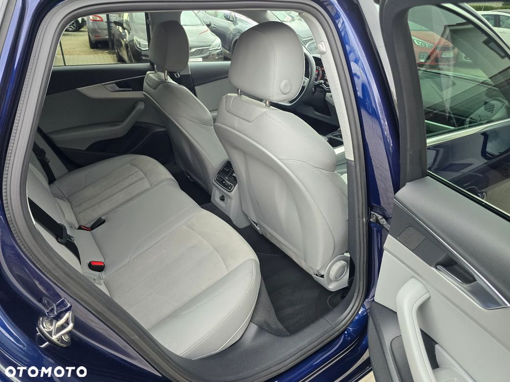 Audi A4 Allroad - 11